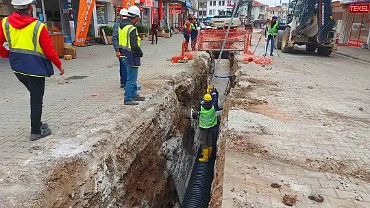 Alt yapı çalışmalarında yol kazıları başladı