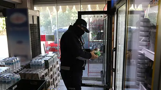 Zabıtadan Etiket Ve Son Kullanma Tarihi Geçmiş Ürün Denetimi