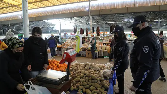 Zabıtadan Etiket Ve Son Kullanma Tarihi Geçmiş Ürün Denetimi