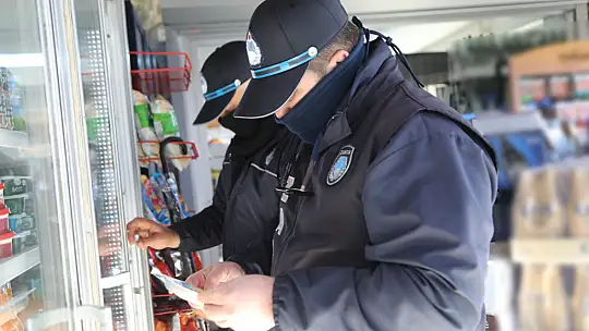 Zabıtadan Etiket Ve Son Kullanma Tarihi Geçmiş Ürün Denetimi