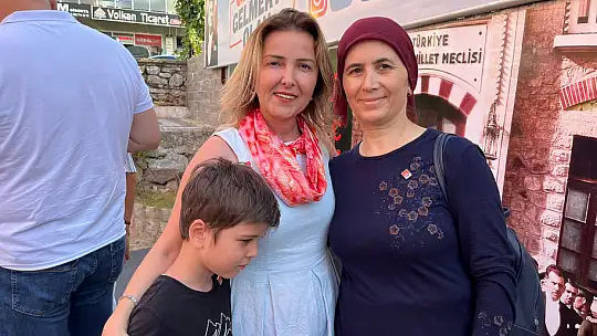 CHP Fethiye'de rozet takma töreni yapıldı