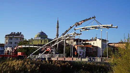 EŞEN ÇAYI ÜZERİNDEKİ ASMA KÖPRÜ ULAŞIMA AÇILDI