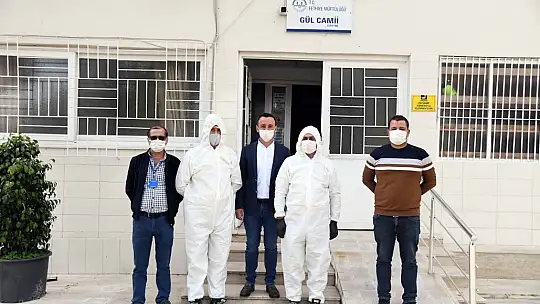 Fethiye Belediyesi tüm camilerde dezenfekte çalışmalarına başladı