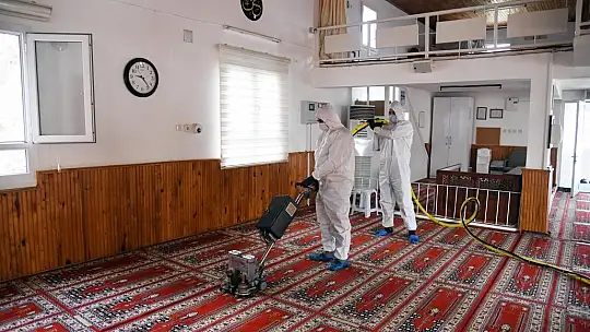 Fethiye Belediyesi tüm camilerde dezenfekte çalışmalarına başladı
