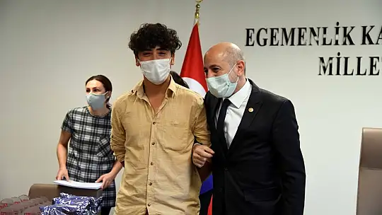 Öztunç, Karaca'yı makamında ziyaret etti