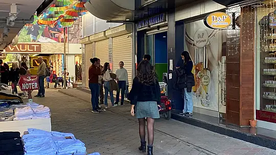 FETHİYE'DE ŞİDDETLİ DEPREM