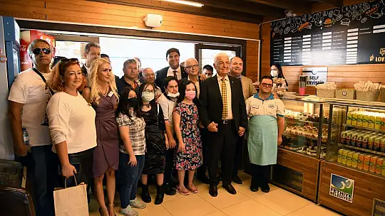 Sen de Gel Down Kafe Açıldı