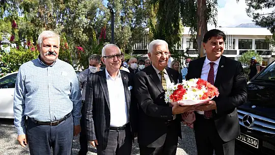 Sen de Gel Down Kafe Açıldı