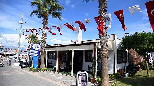 Sen de Gel Down Kafe Açıldı