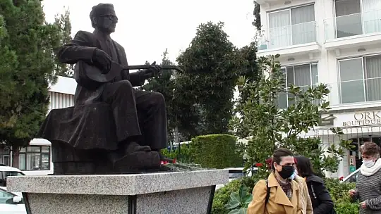 Türkülerin babası düzenlenen konser ile anıldı