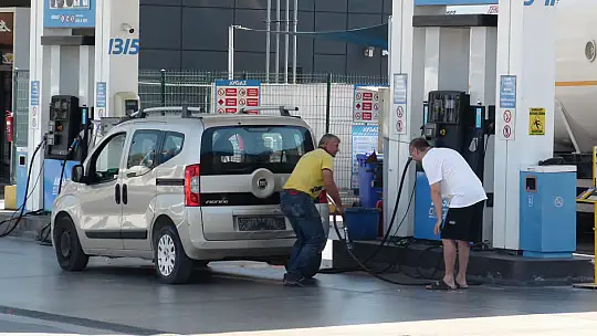 MOTORİNE BÜYÜK İNDİRİM BEKLENİYOR!