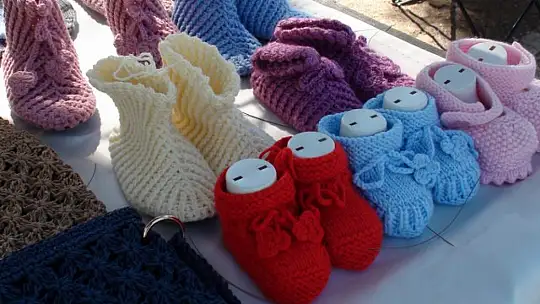 EL EMEĞİ ÜRÜNLER SAHİPLERİNİ BEKLİYOR