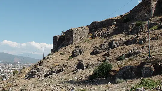 FETHİYE KALESİ KAZI ÇALIŞMALARI DEVAM EDİYOR