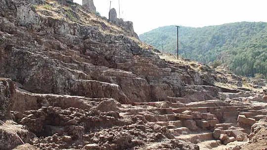 FETHİYE KALESİ KAZI ÇALIŞMALARI DEVAM EDİYOR