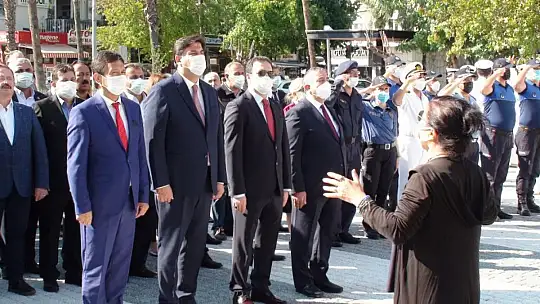 Muhtarlar Günü düzenlenen törenle kutlandı