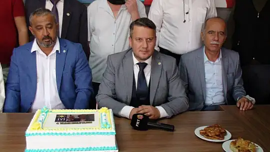 İyi Parti Fethiye, kuruluş yıl dönümünü kutladı