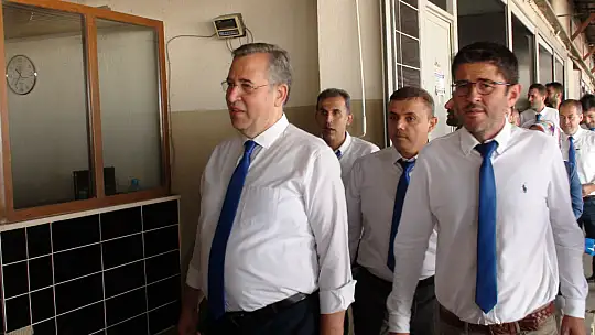 MAVİ GRUP BAŞKAN ADAYI ÇIRALI HAL ESNAFINI ZİYARET ETTİ