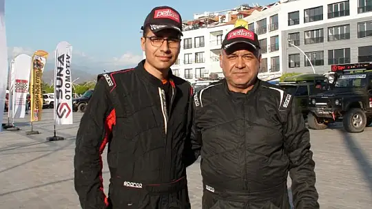 OFFROAD ARAÇLARI, BEŞKAZA MEYDANI'NDA