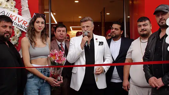 DÖNEFİS COŞKUYLA AÇILDI