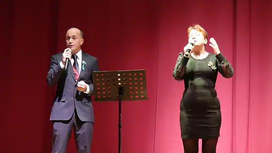 ÖĞRETMENLER GÜNÜ TÖRENLE KUTLANDI