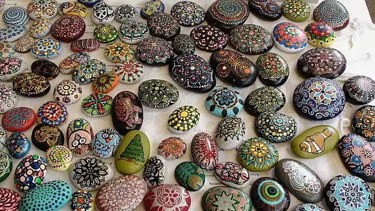 SOKAK HAYVANLARI ADINA SERGİ