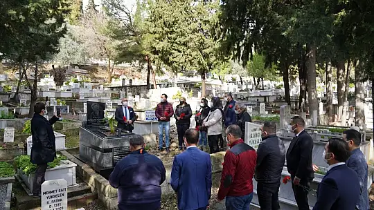 Nazmi Yükselen kabri başında anıldı