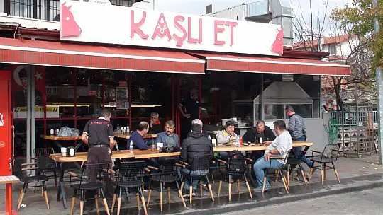 11. YILDÖNÜMÜNDE BASIN MENSUPLARI İLE BİR ARAYA GELDİLER