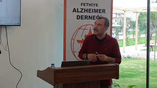 ALZHEİMER DERNEĞİNDEN ANLAMLI SUNUM