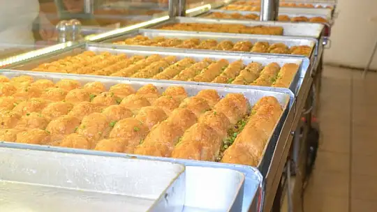 Fethiye'de Bayram Öncesi Tatlı Yoğunluğu