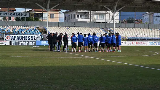 Futbolcular Galibiyet İstiyor