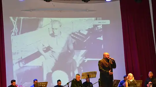 Türküleri Atatürk için Söylediler