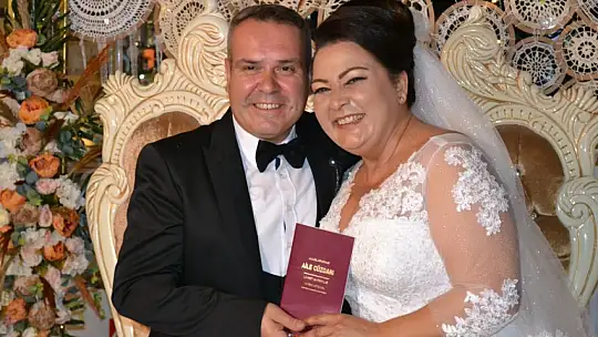 Meltem Avcılık ile Hakan Yıldırım rüya gibi bir düğünle dünya evine girdi