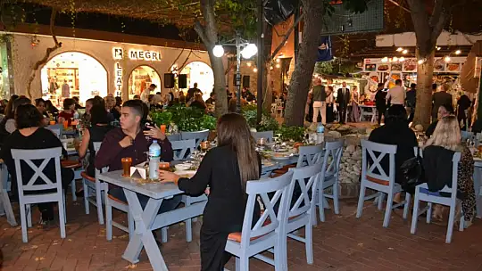 Meltem Avcılık ile Hakan Yıldırım rüya gibi bir düğünle dünya evine girdi