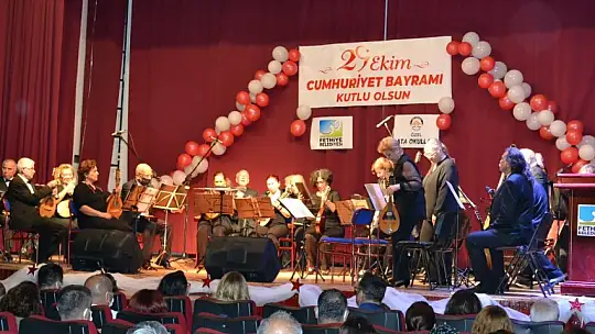Ata okullarından Cumhuriyet Bayramı konseri
