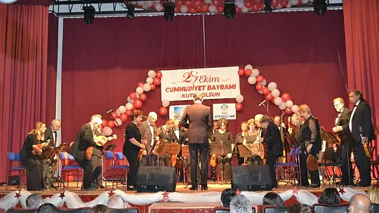 Ata okullarından Cumhuriyet Bayramı konseri