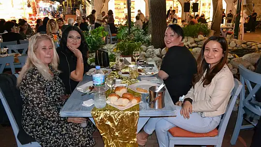 Meltem Avcılık ile Hakan Yıldırım rüya gibi bir düğünle dünya evine girdi