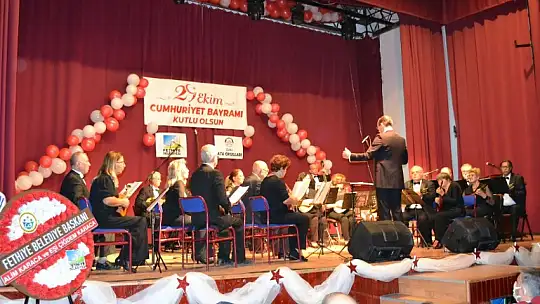 Ata okullarından Cumhuriyet Bayramı konseri