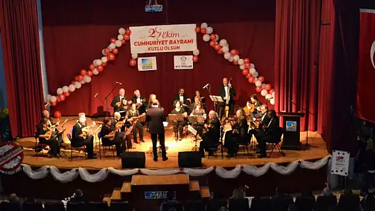 Ata okullarından Cumhuriyet Bayramı konseri