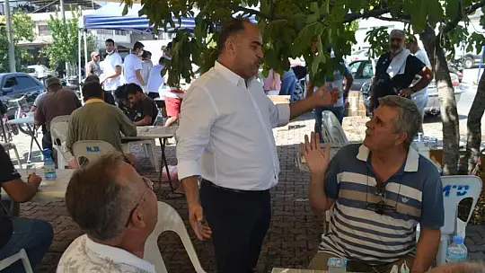 İksirci Tezcan'dan aşure etkinliği