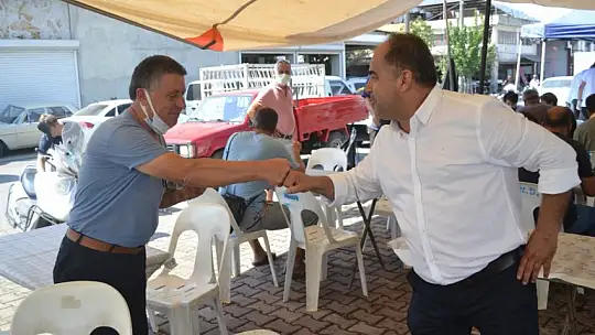 İksirci Tezcan'dan aşure etkinliği