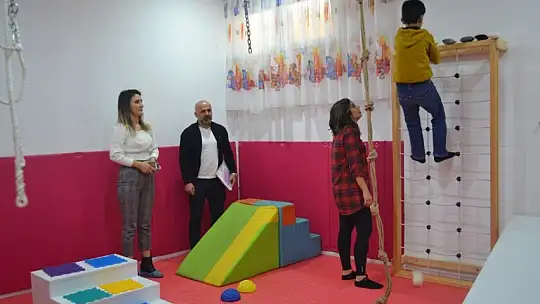 'Duyu Bütünleme' Nursel Özdemir Kurumları'nda