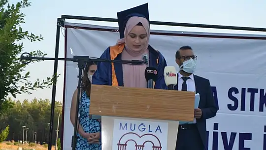 Öğrencilerin mezuniyet heyecanı