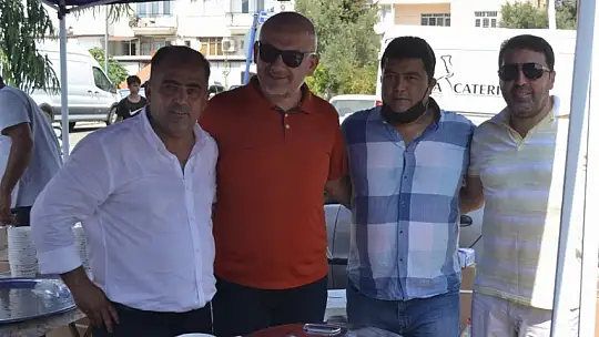 İksirci Tezcan'dan aşure etkinliği