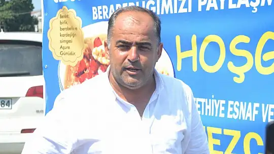 İksirci Tezcan'dan aşure etkinliği