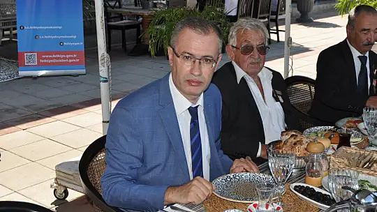 Gaziler gününde kahvaltı programı