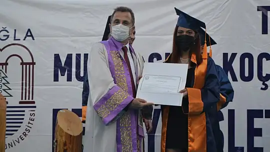 Öğrencilerin mezuniyet heyecanı