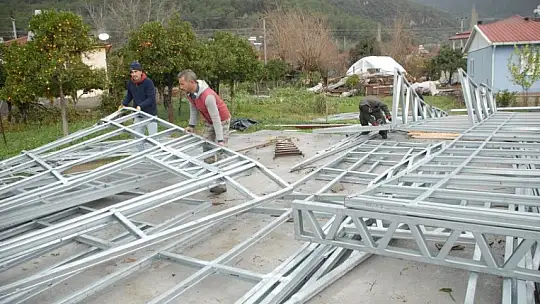 Hortum İnlice'de zarara yol açtı 