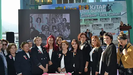 Türk kadınlar Birliği 50. Yılını kutladı