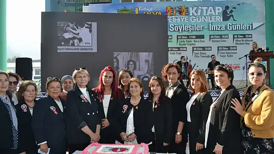 Türk kadınlar Birliği 50. Yılını kutladı