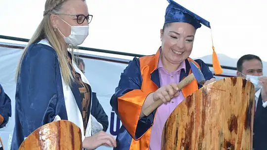 Öğrencilerin mezuniyet heyecanı